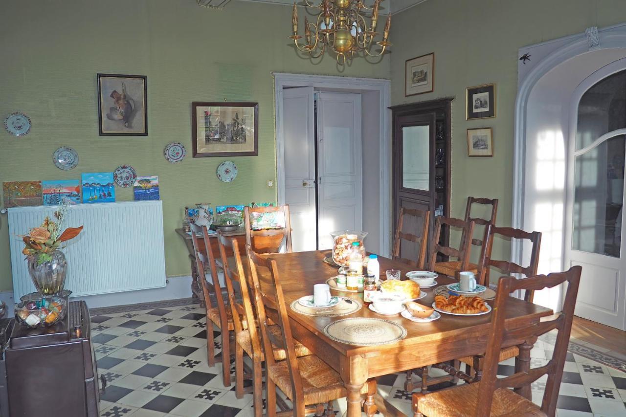 Gentilhommiere De Lurcy Le Bourg Bed & Breakfast Eksteriør bilde